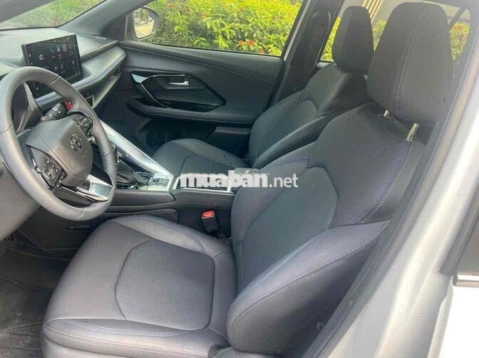 TOYOTA YARIS CROSS 2025 1.5CVT TRẮNG Odo 1 Vạn