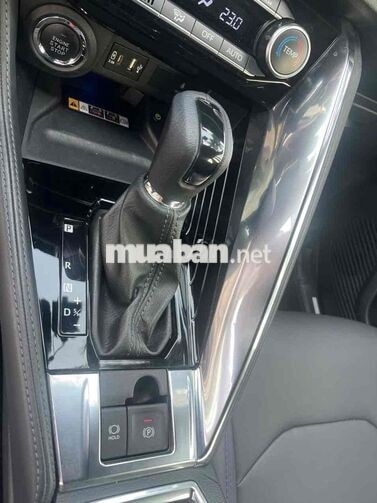 TOYOTA YARIS CROSS 2025 1.5CVT TRẮNG Odo 1 Vạn