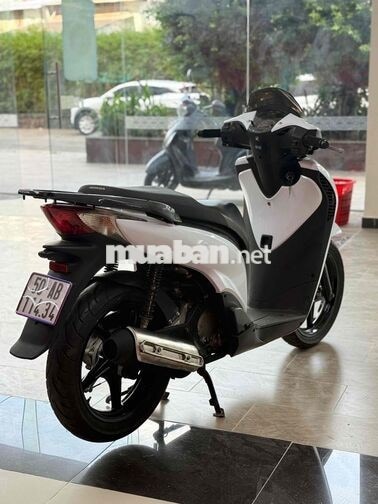 Honda SH 2004 Nhập Ý màu Trắng