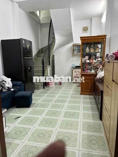 cho thuê nhà nguyên căn phố Kim Ngưu 30m2 x5T giá 12.5 triệu/1th