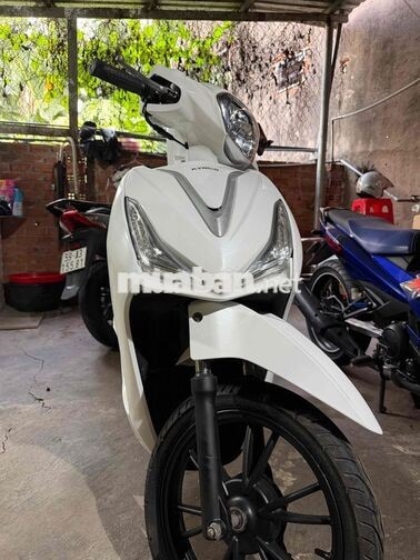 XE MÁY KYMCO CANDY HERMOSA 50CC TRẮNG