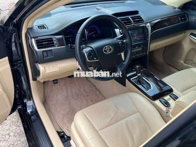 Toyota Camry 2.0E 2019 1 chủ từ đầu