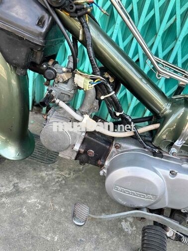 Honda Cub cánh én 50cc bstp