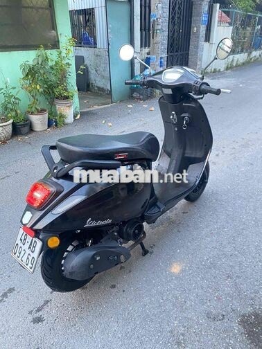 Xe máy Victoria Vitoria 50cc 2023 Đen