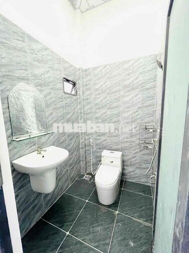 Nhà 2 phòng 2 máy lạnh KDC Hưng Phú 1