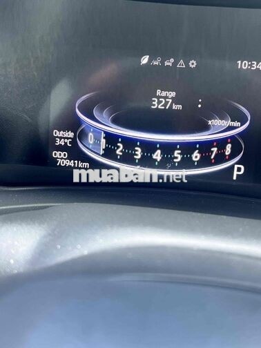 TOYOTA VELOZ CROSS