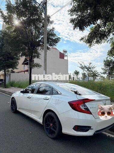 Honda Civic 2021 1.8G Trắng