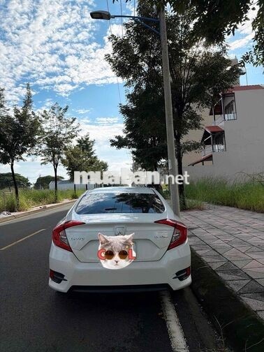 Honda Civic 2021 1.8G Trắng
