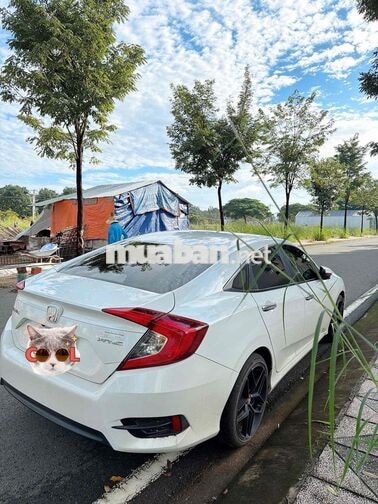 Honda Civic 2021 1.8G Trắng