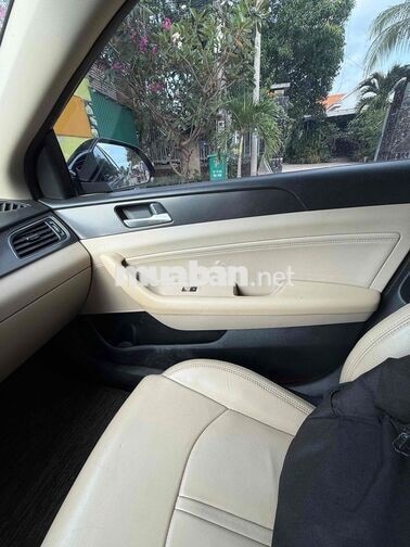 Hyundai Sonata 2015 5 chỗ Tự động Đen