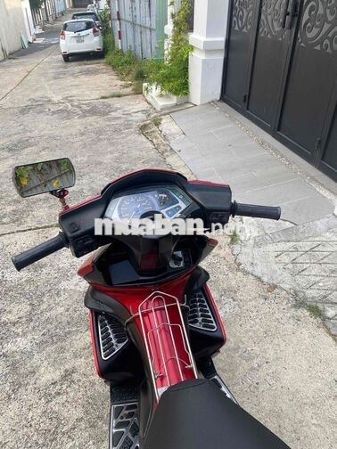 Honda Air Blade đỏ đen 72