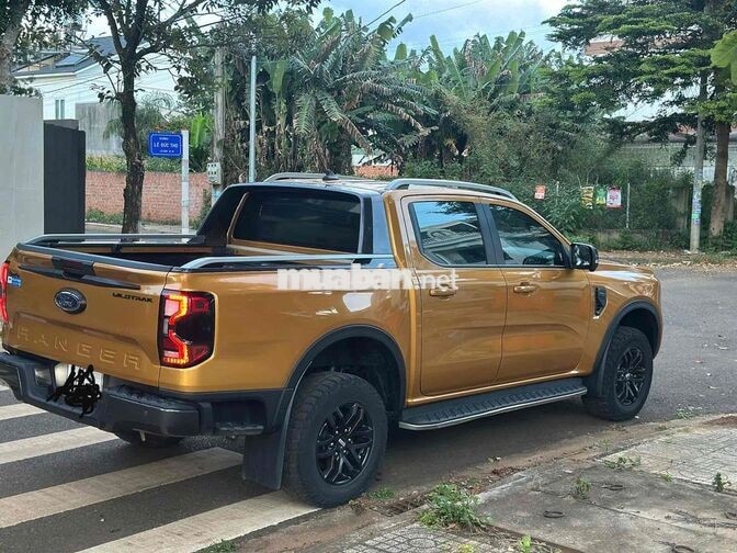 FORD RANGER WILDTRAK 2022 60000 KM VÀNG ĐỒNG