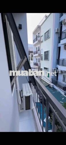 CHO THUÊ PHÒNG TRỌ FULL NỘI THẤT BAN CÔNG GIÁ RẺ MỚI ETOWN CỘNG HOÀ