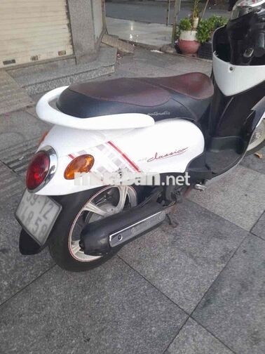 Yamaha Mio Classico 2011 trắng nâu thành phố