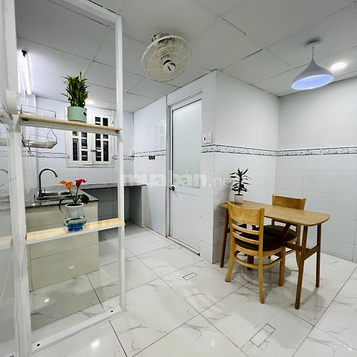 NHÀ NGUYÊN CĂN TRUNG TÂM Q11- MỚI 100%