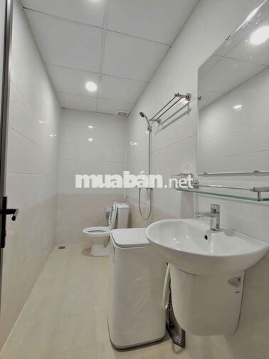 Siêu Hot CCMN 25m2 Full đồ, bếp riêng, máy giặt riêng tại Láng Hạ