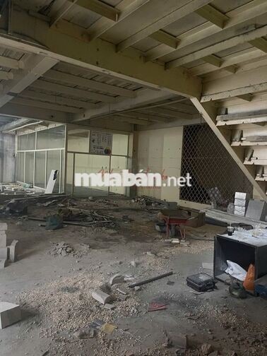 Sàn 300m², ngang 22m mặt tiền Hàm Nghi, Q1, giá chỉ 100TR!