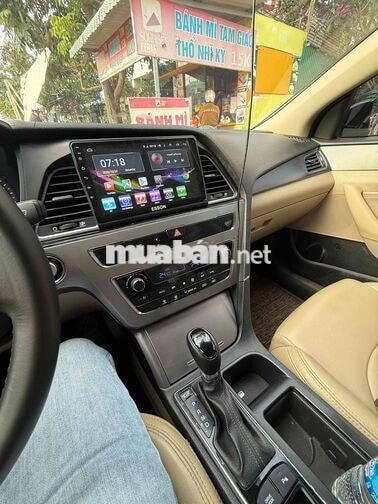 Hyundai Sonata 2015 5 chỗ Tự động Đen