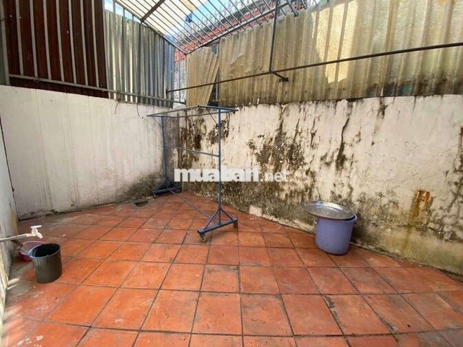 cần cho thuê nhà PĐHT  gần chợ cầu. DT 4 x20.1 trệt 1 lửng 5PN 4WS 