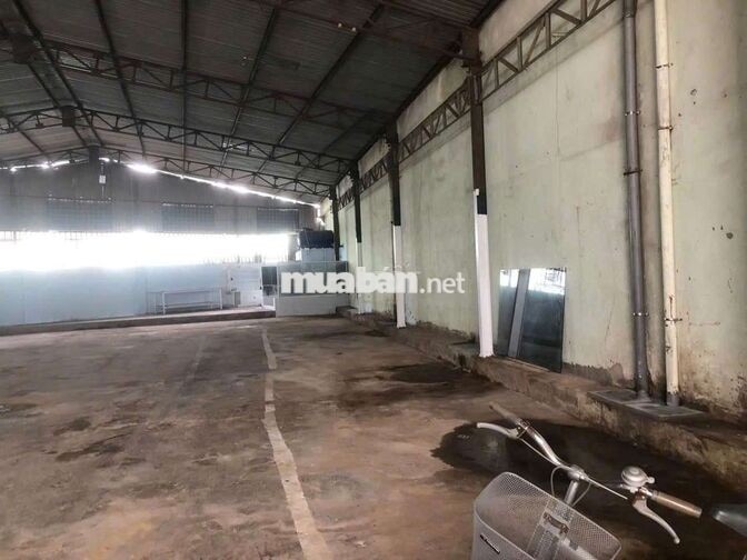 cần cho thuê kho xưởng P ĐHT.NVQ  DT 500m công ban đêm giá 45 triẻu TL