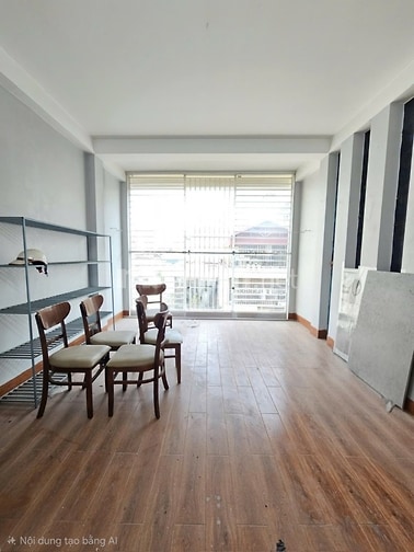 Bán nhà phân lô Pháo Đài Láng ngõ to như phố. Dt 56m2, 6t, mt 4m.