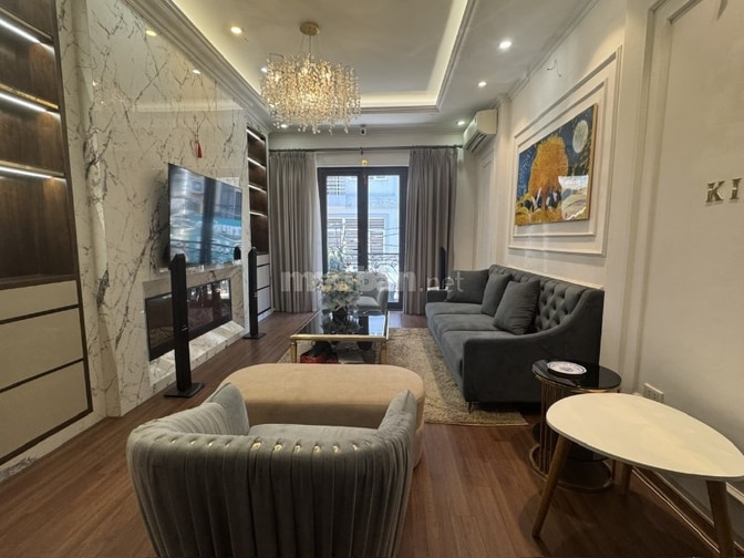 Bán nhà phân lô Pháo Đài Láng ngõ to như phố. Dt 56m2, 6t, mt 4m.