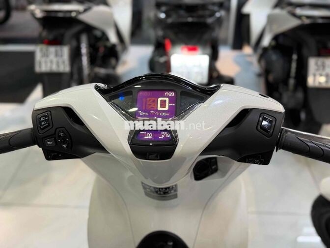 Honda SH 125i 2025 màu trắng