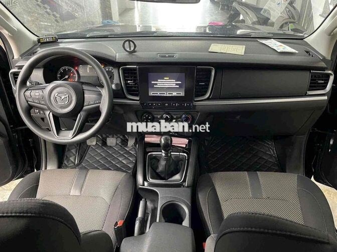 Mazda BT-50 2021 Đen