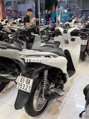 Honda SH 125i 2025 màu trắng