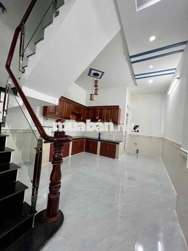 Cho Thuê Nhà DT 110m2 1Trệt 1Lầu 2Pn 2Wc Sân Xe Máy Hẻm Xe Tải