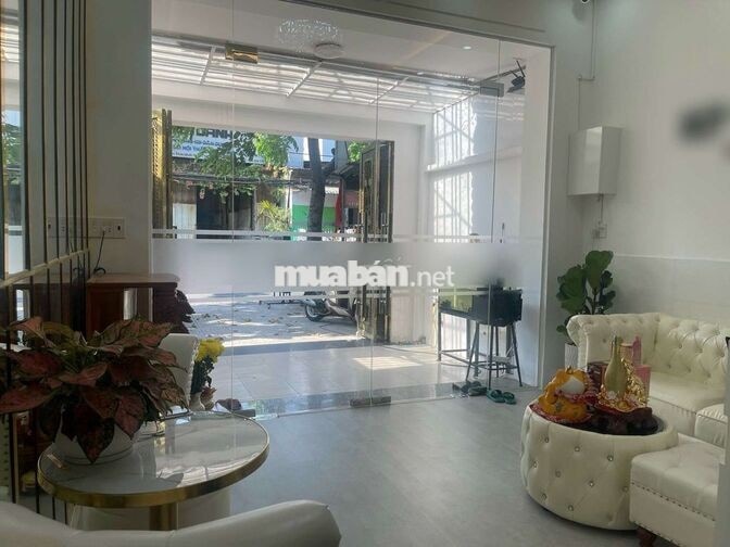 cần bán gầp nhà PTTN 17 khu 10ha vip.DT 4,2 x20 .1 trệt 3Lầu 5PN 4WS