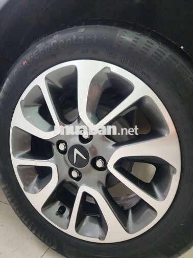 VinFast Fadil 2020 Plus Xanh đậm