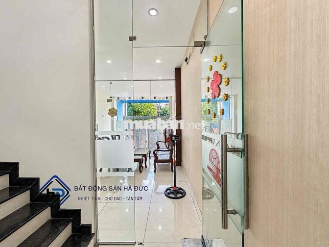 Nhà hầm trệt 3 lầu 5x20 mặt tiền đường 20m gần UBND Quận 12