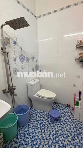 Cần Bán gẩp nhà PTTN.gần chợ lạc quan.DT 4x17 .1 trệt 2lầu 4PN 3WS 