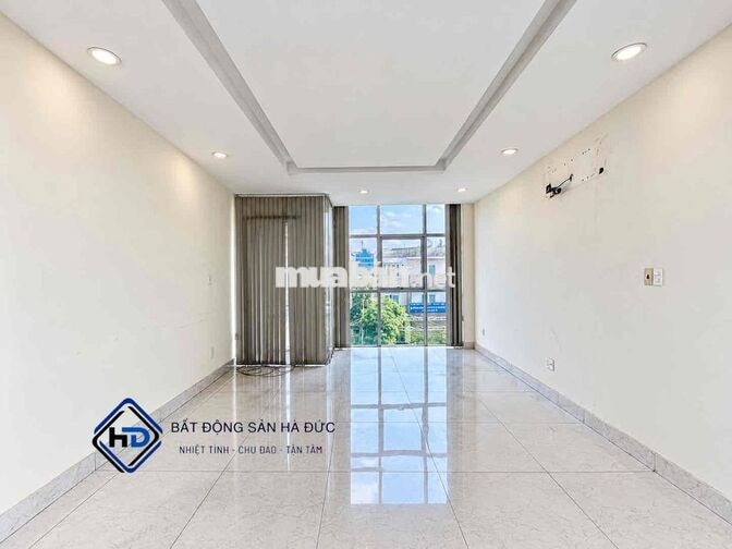 Nhà hầm trệt 3 lầu 5x20 mặt tiền đường 20m gần UBND Quận 12
