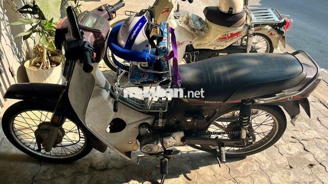 Honda Dream Trung Quốc màu Đen
