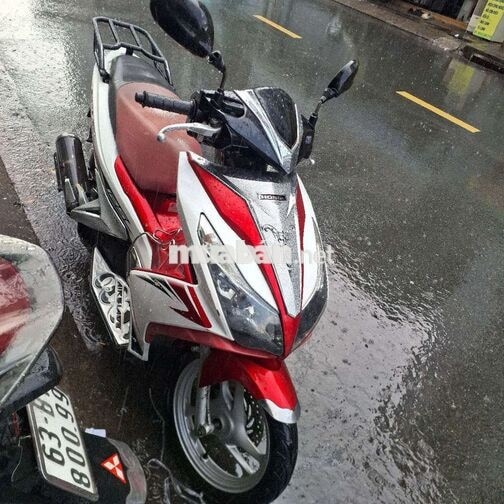 Honda Air Blade 2013 trắng đỏ