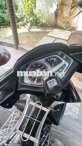 Honda Air Blade 110c . 9 chủ ký mua bán ủy quyền