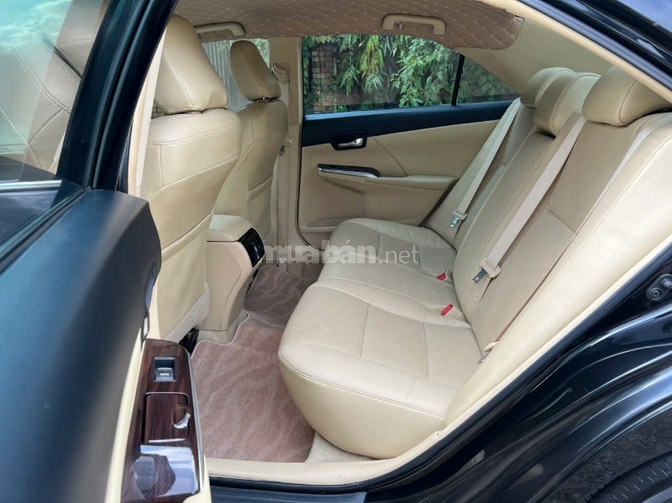 Toyota Camry 2.0E 2019 1 chủ từ đầu cực đẹp