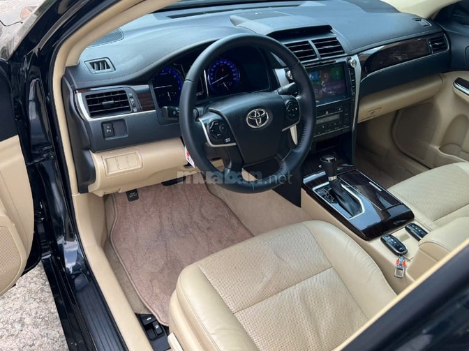 Toyota Camry 2.0E 2019 1 chủ từ đầu cực đẹp