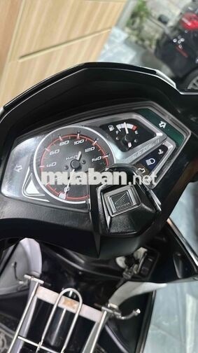 Honda Air Blade 110c . 9 chủ ký mua bán ủy quyền