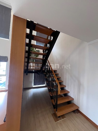 Chính chủ cho thuê căn hộ Penhouse Saigon Pavillon Q.3 - 160m2