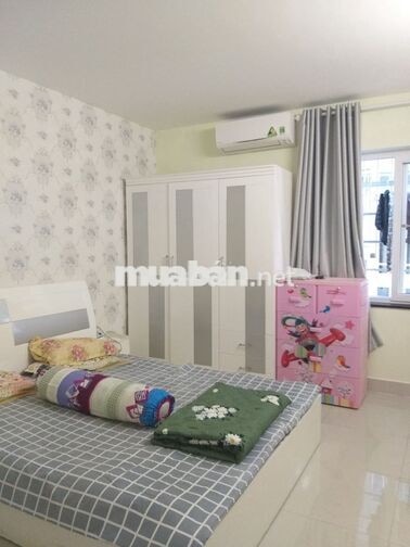 CHỦ NHÀ THIỆN CHÍ CHO THUÊ CH ORIENTAL PLAZA  – 60M² 1PN TẦNG CAO,10TR