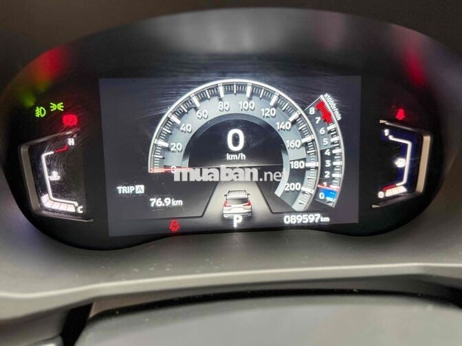 Mitsubishi Xpander Cross 2024 Trắng 7 chỗ