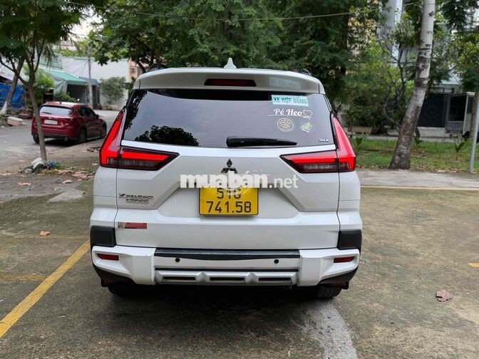 Mitsubishi Xpander Cross 2024 Trắng 7 chỗ