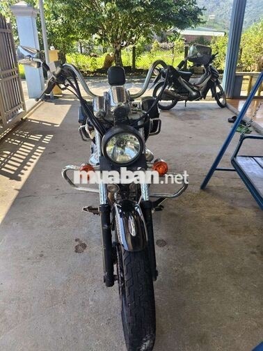 Suzuki GZ150-A màu đen