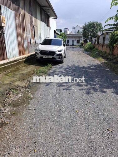 kho có điên 3 pha đường 8 m ở tam bình gần hiệp bình