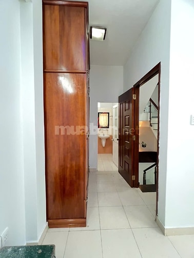 Nhà nguyên căn Nguyễn Duy Dương. DT 3,8 x 7,5m, 3 tầng ST