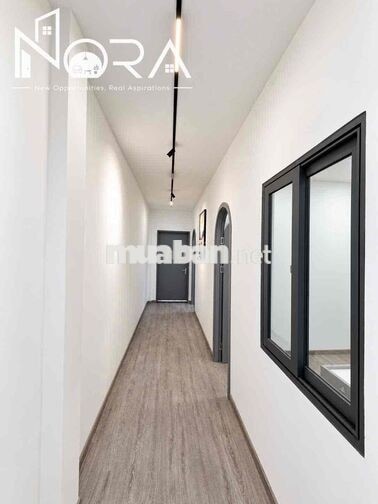 Căn hộ 2PN full nội thất ban công mới 100% Nguyễn Thái Học Quận 1