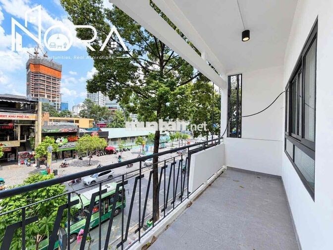 Căn hộ 2PN full nội thất ban công mới 100% Nguyễn Thái Học Quận 1